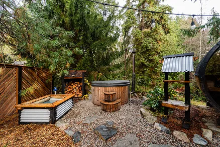 Akasha House-daytime spa-1 2 1